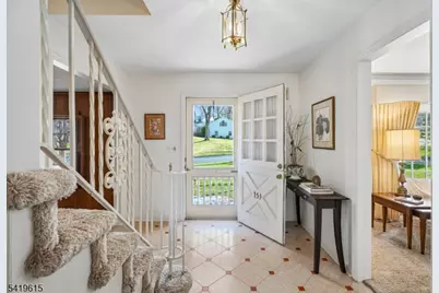 151 Mohawk Rd, Millburn, NJ 07078 - Photo 4