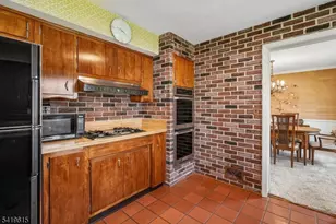 151 Mohawk Rd, Millburn, NJ 07078 - Photo 16