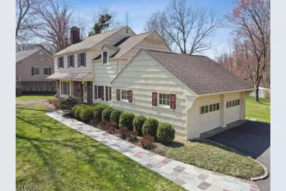 151 Mohawk Rd, Millburn, NJ 07078 - Photo 34