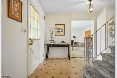 151 Mohawk Rd, Millburn, NJ 07078 - Photo 6