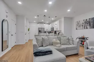 906 Memorial Dr, Belleville, NJ 07109 - Photo 10