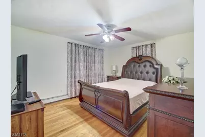 812 Washington Ave, Linden, NJ 07036 - Photo 4
