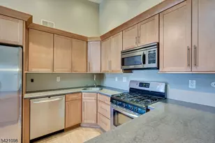 268 Kempsey Dr, North Brunswick Township, NJ 08902 - Photo 14