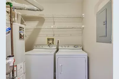 268 Kempsey Dr, North Brunswick Township, NJ 08902 - Photo 24