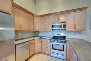 268 Kempsey Dr, North Brunswick Township, NJ 08902 - Photo 12