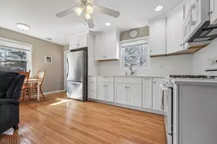 19 Marlin Ave, Pequannock Township, NJ 07440 - Photo 10