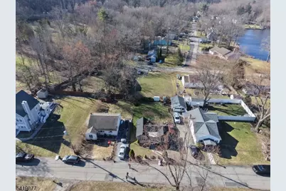 29 Bushwick Ln, West Milford, NJ 07480 - Photo 26