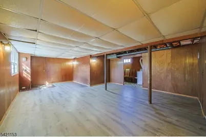 50 Knolls Rd, Bloomingdale, NJ 07403 - Photo 18