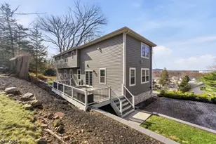 10 Hillside Ave, North Caldwell, NJ 07006 - Photo 46