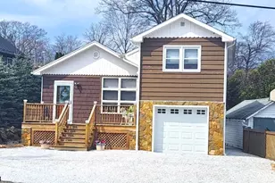 106 Maxim Dr, Hopatcong, NJ 07843 - Photo 2