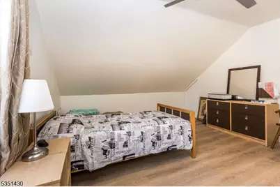 6 Boyden Pkwy Unit #3, Maplewood, NJ 07040 - Photo 8