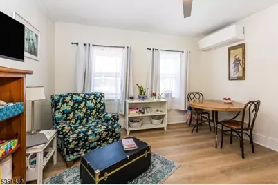 6 Boyden Pkwy Unit #3, Maplewood, NJ 07040 - Photo 2