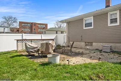 556 Valley Rd, Clark Township, NJ 07066 - Photo 28