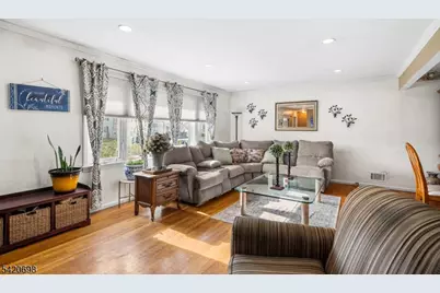 556 Valley Rd, Clark Township, NJ 07066 - Photo 4