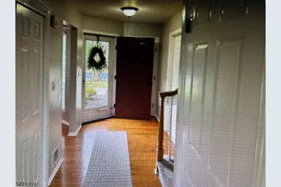 89 Violet Ct, Readington, NJ 08889 - Photo 2