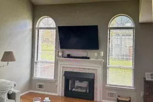 89 Violet Ct, Readington, NJ 08889 - Photo 4