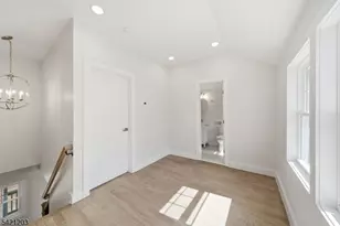 33 Clinton Pl, Morristown, NJ 07960 - Photo 8