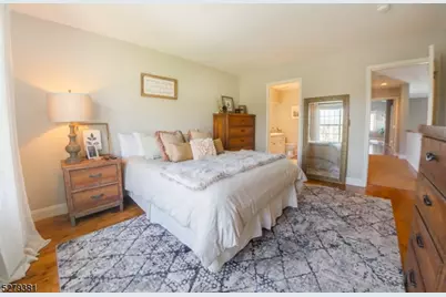 78 Kent Dr, Roseland, NJ 07068 - Photo 14