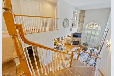 78 Kent Dr, Roseland, NJ 07068 - Photo 10