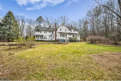15 Deerhaven Ln, Jefferson Township, NJ 07435 - Photo 1