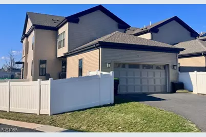 61 Village Dr, Montgomery Township, NJ 08558 - Photo 4