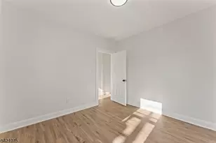 18 Hilton Ave, Maplewood, NJ 07040 - Photo 10