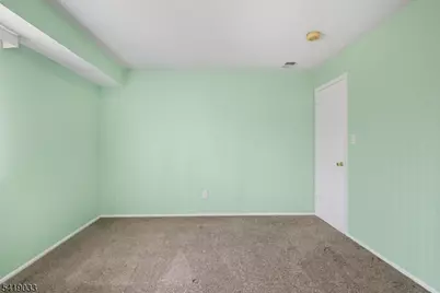 80 Garden Ct, Roxbury Township, NJ 07876 - Photo 20