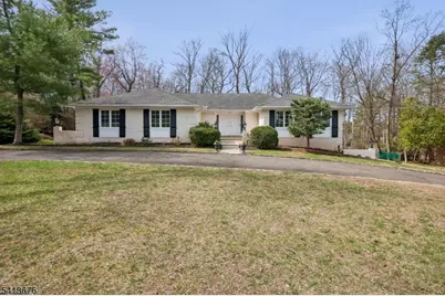 131 Lawrence Dr, Millburn, NJ 07078 - Photo 4