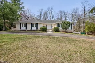 131 Lawrence Dr, Millburn, NJ 07078 - Photo 4