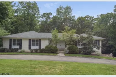 131 Lawrence Dr, Millburn, NJ 07078 - Photo 2