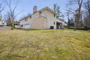 131 Lawrence Dr, Millburn, NJ 07078 - Photo 40
