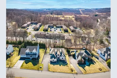 6 Hunter Dr, Mount Olive, NJ 07828 - Photo 6