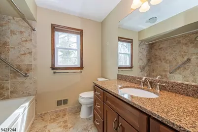 5 Brook Ct, Parsippany, NJ 07054 - Photo 30