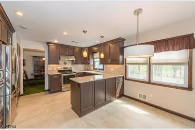 5 Brook Ct, Parsippany, NJ 07054 - Photo 14