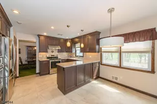 5 Brook Ct, Parsippany, NJ 07054 - Photo 14