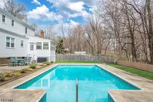 5 Brook Ct, Parsippany, NJ 07054 - Photo 2