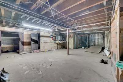 821 Summit Ave, Union City, NJ 07087 - Photo 10