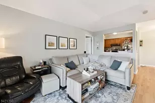 1634 Waterford Dr, Edison, NJ 08817 - Photo 4