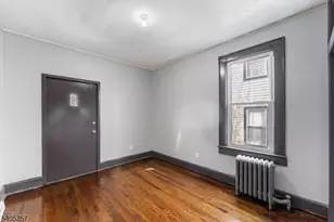 135 Tremont Ave, East Orange, NJ 07018 - Photo 8