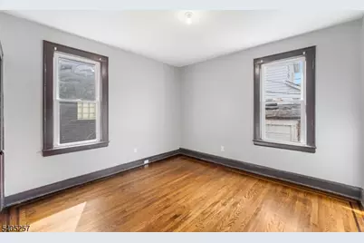 135 Tremont Ave, East Orange, NJ 07018 - Photo 12