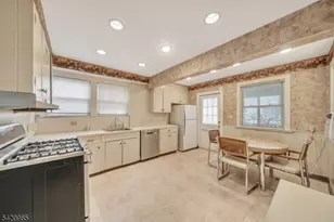 865 Livingston Rd, Elizabeth, NJ 07208 - Photo 12