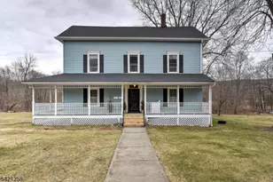 11 Sterling Pkwy, Ogdensburg, NJ 07439 - Photo 2