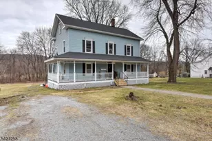 11 Sterling Pkwy, Ogdensburg, NJ 07439 - Photo 1