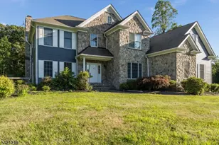 93a Bissell Rd, Tewksbury Township, NJ 08833 - Photo 2