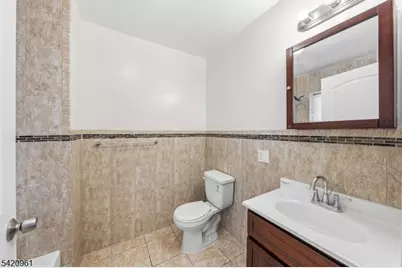 4 C Lily Court #4C, Roselle, NJ 07203 - Photo 14