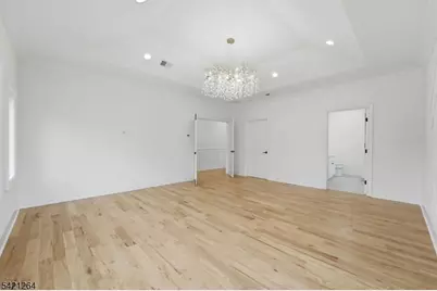 13 Harding Pl, Livingston, NJ 07039 - Photo 32