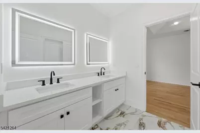 13 Harding Pl, Livingston, NJ 07039 - Photo 26