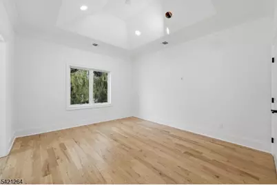 13 Harding Pl, Livingston, NJ 07039 - Photo 28