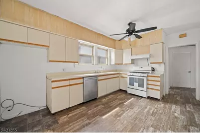 116 Berkeley Ave, Bloomfield, NJ 07003 - Photo 12