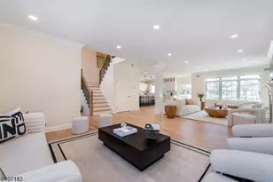 19 West Dr, Fairfield, NJ 07004 - Photo 22